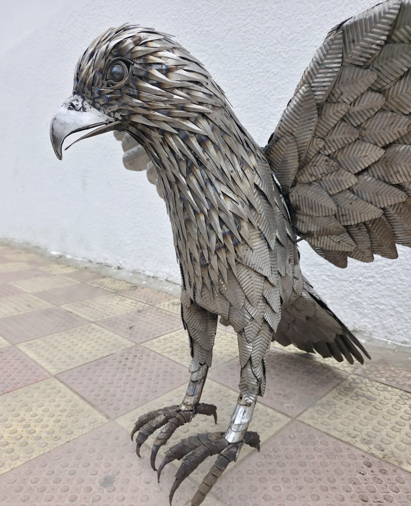 Aquila AKLAM close-up